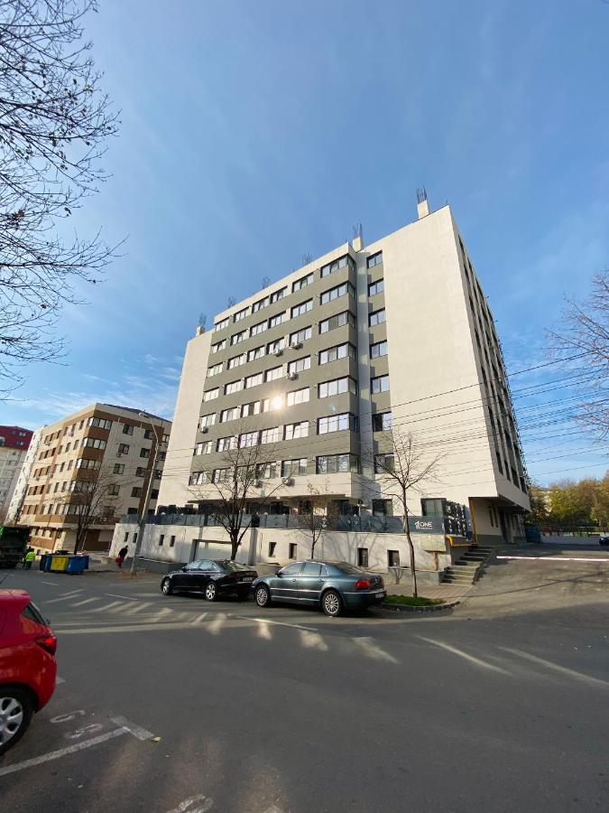 Njunior Apartment 02 Iasi Exterior photo