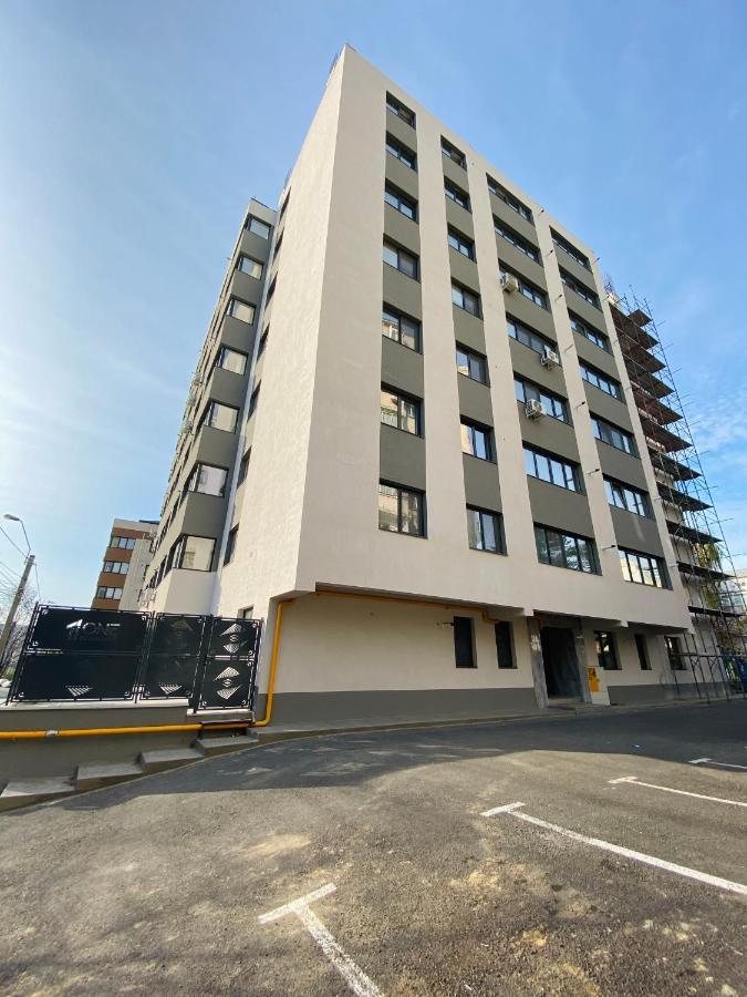 Njunior Apartment 02 Iasi Exterior photo